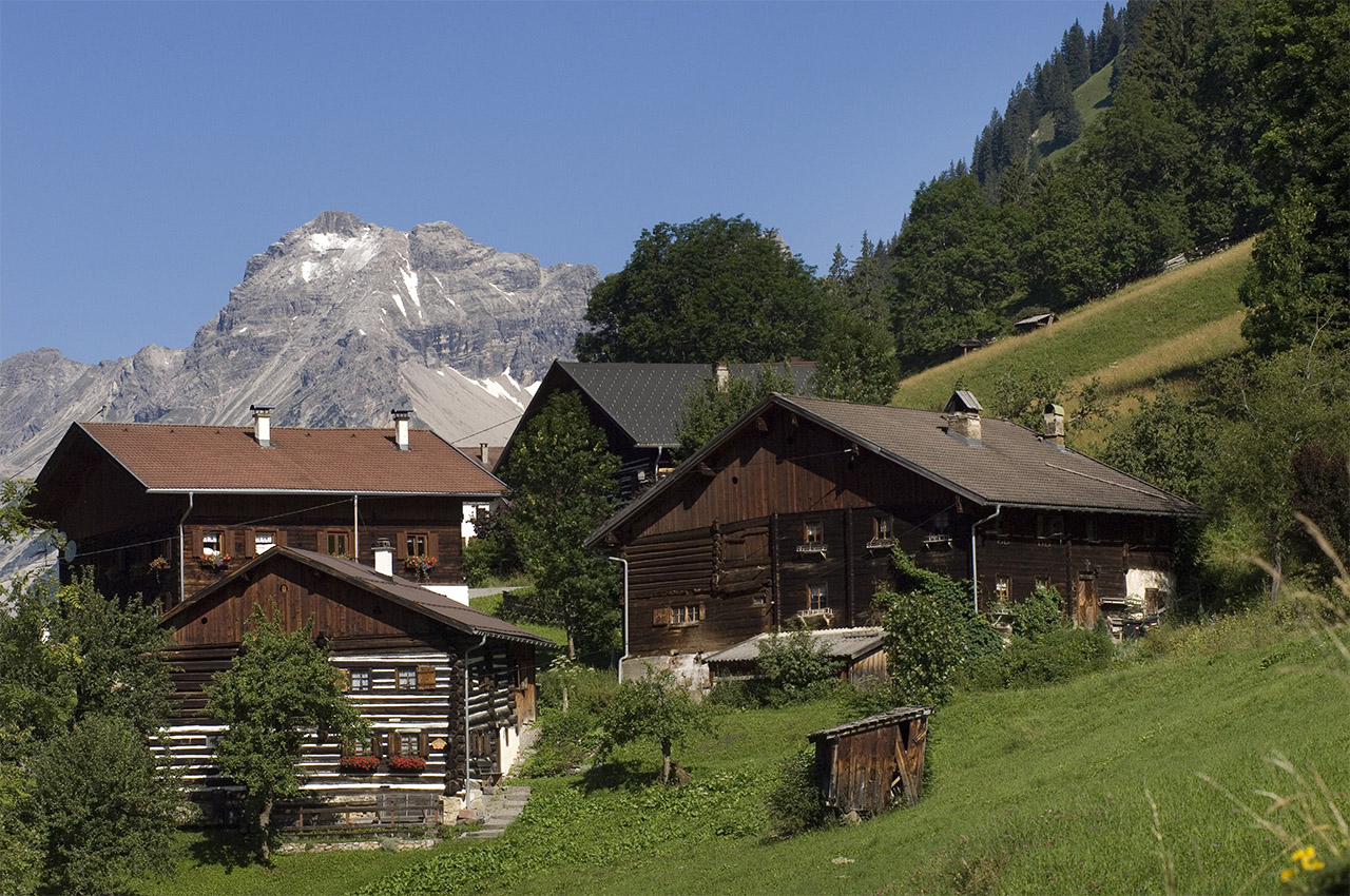 Das Bergdorf Bschlabs im Lechtal